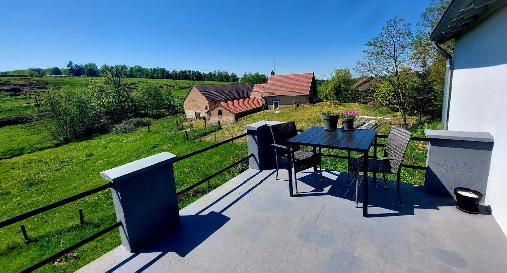 Maison Du Grand Moulin Saint-Aubin-en-Charollais 外观 照片
